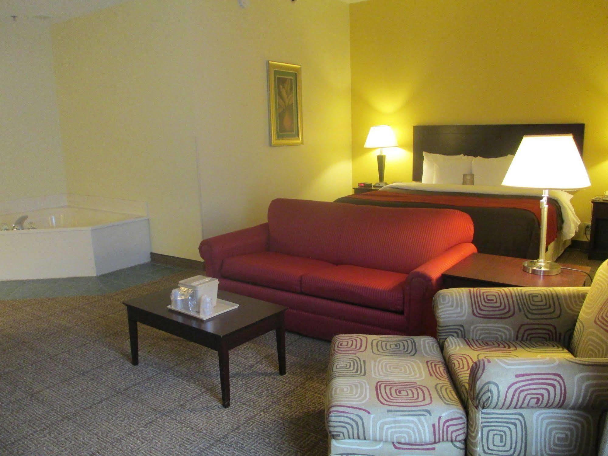Comfort Inn & Suites 汤姆森 外观 照片